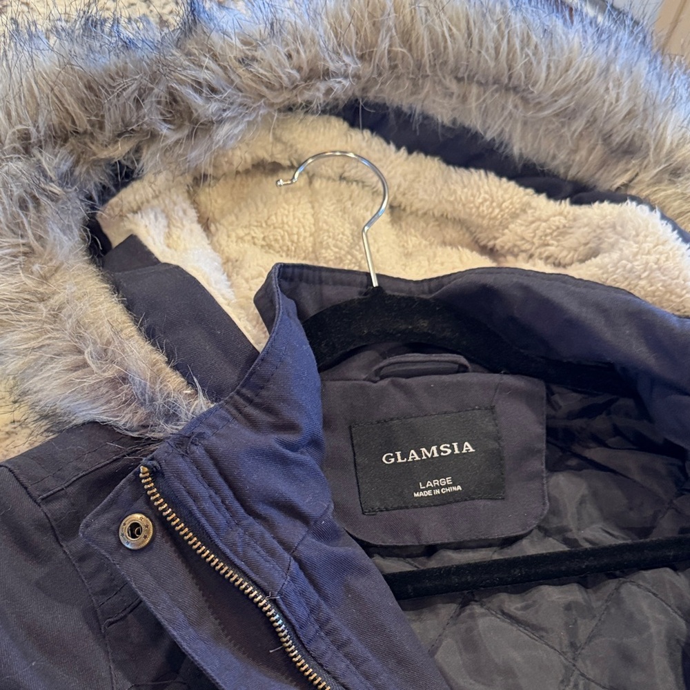 Glamsia Navy Puffer Jacket with Faux Fur Trim